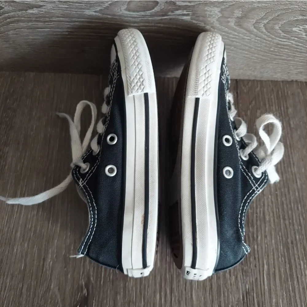 Converse Chuck Taylor All Star Low Top Sneaker Little Kid Size 11
